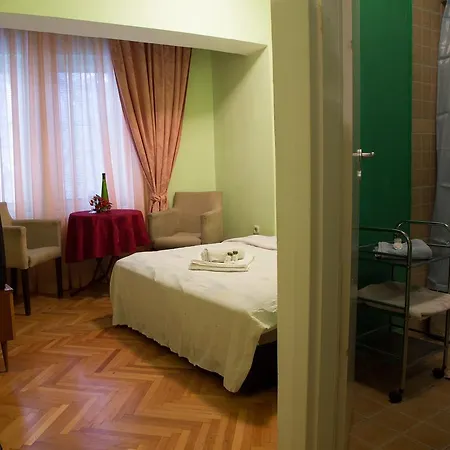 Evropa Hotel 2*
