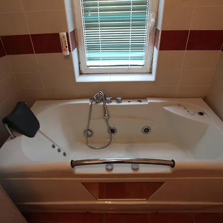 Hotel Evropa 2*