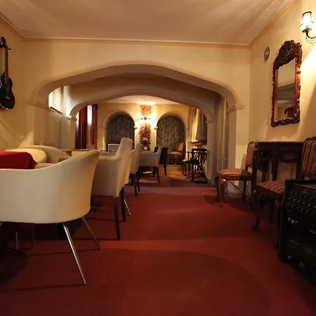 Evropa Hotel 2*